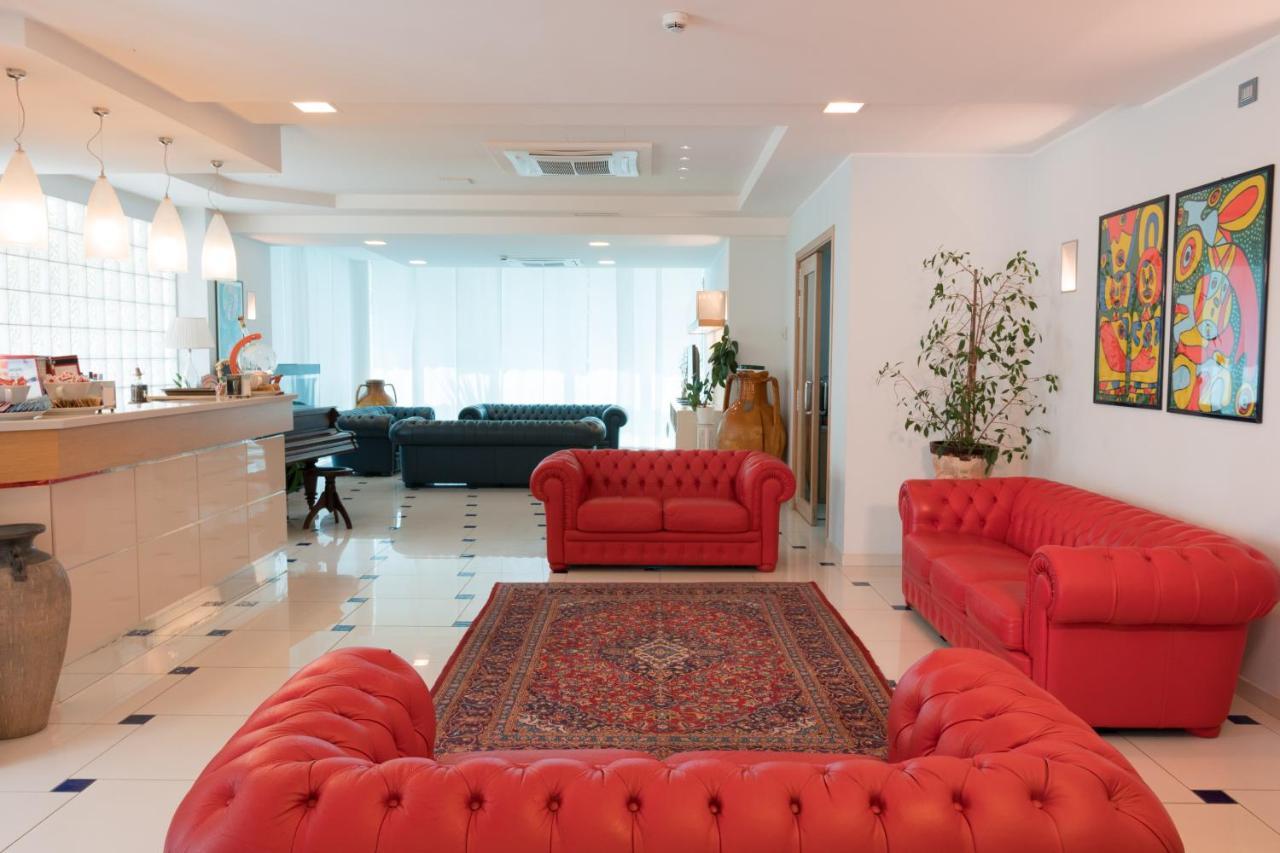 Hotel Haus Charlotte San Benedetto del Tronto Zewnętrze zdjęcie