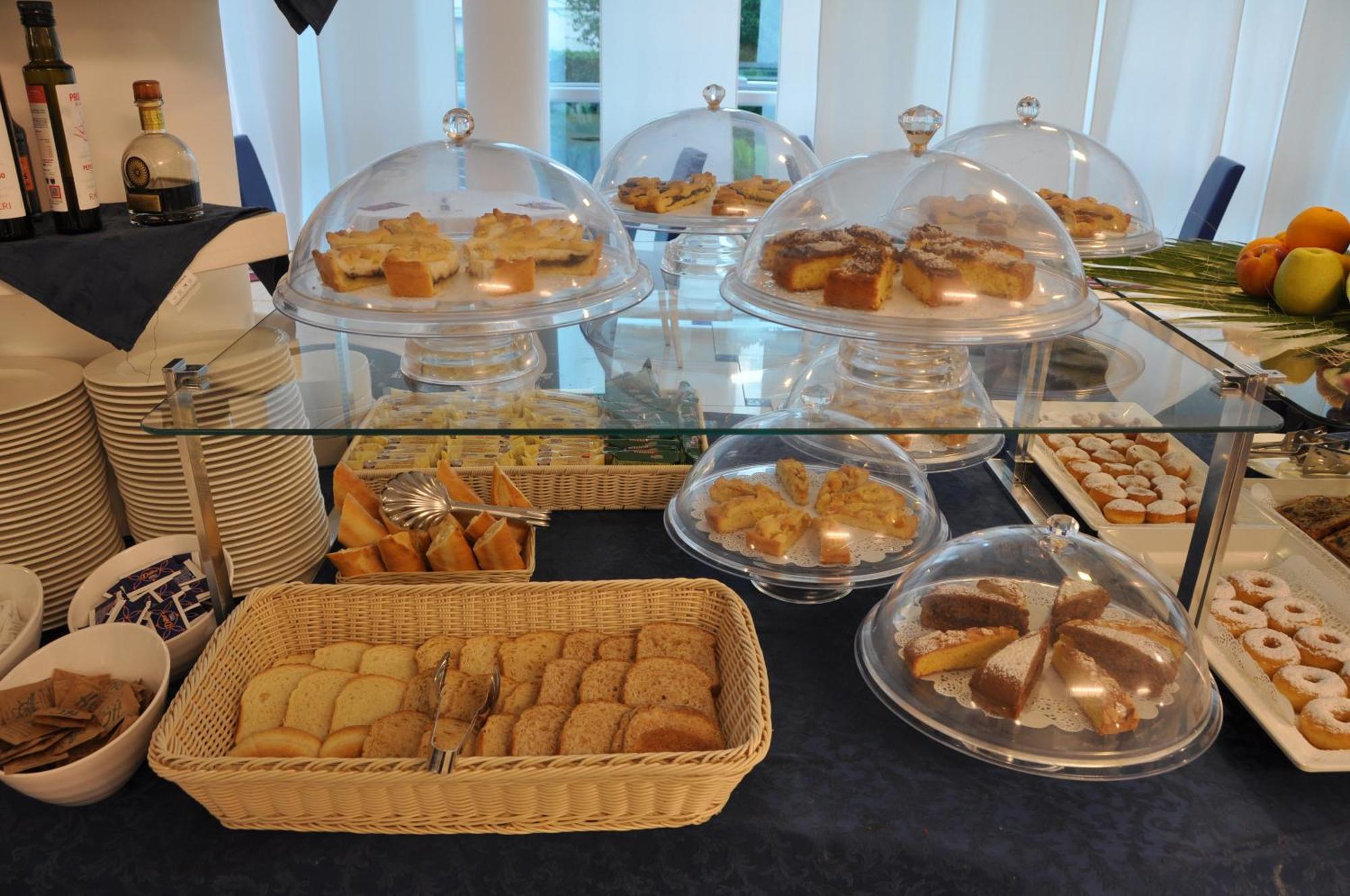 Hotel Haus Charlotte San Benedetto del Tronto Zewnętrze zdjęcie