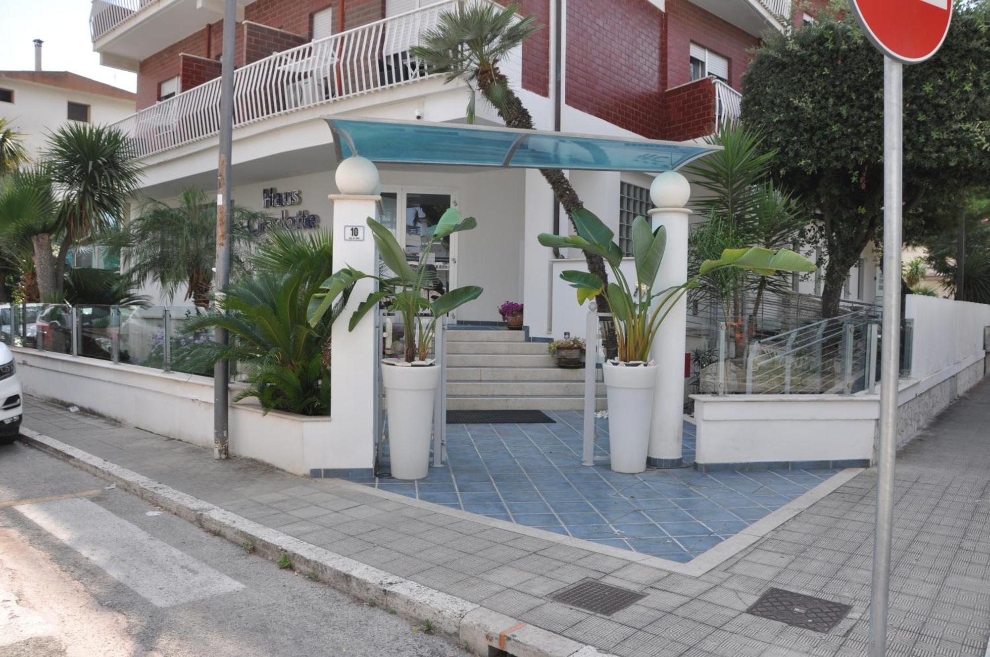 Hotel Haus Charlotte San Benedetto del Tronto Zewnętrze zdjęcie